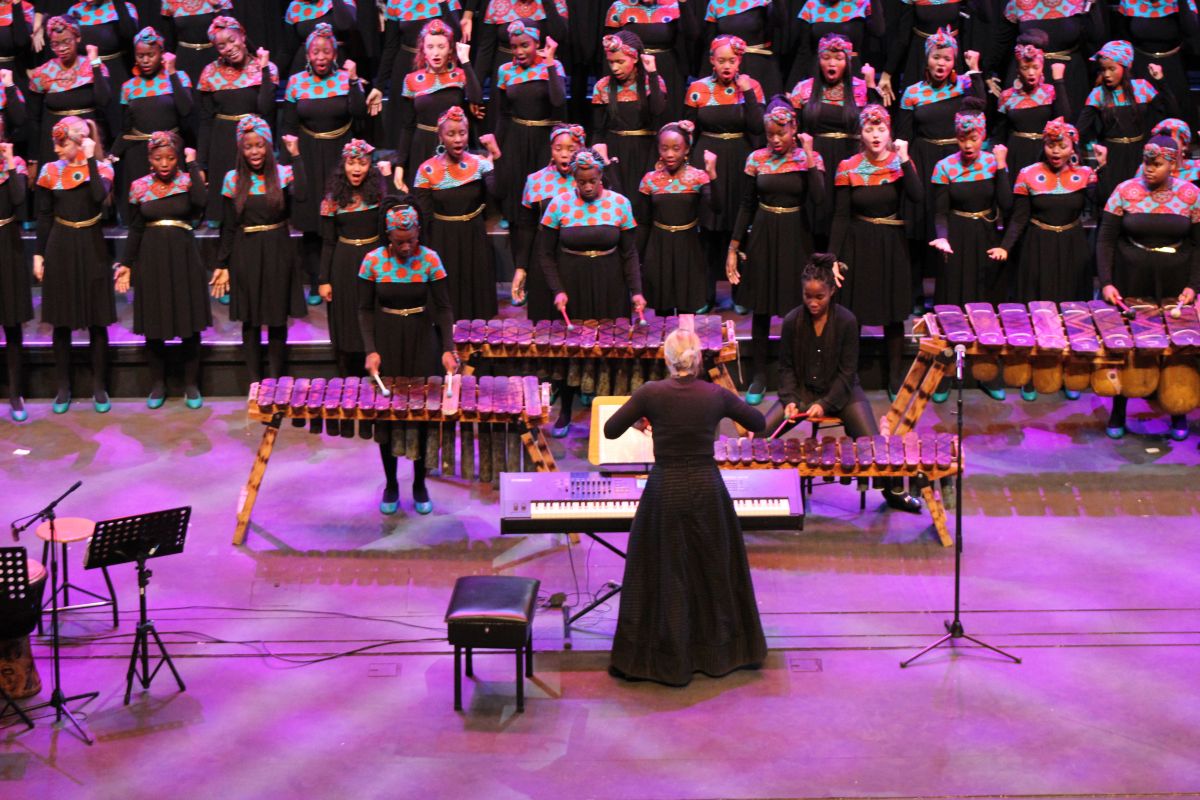 Choir and marimbas