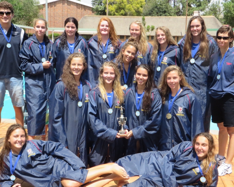 national_aquatics_champions_with_the_trophy