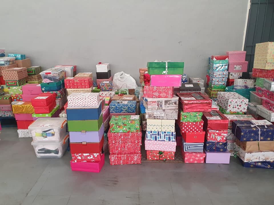 Santa shoebox 4