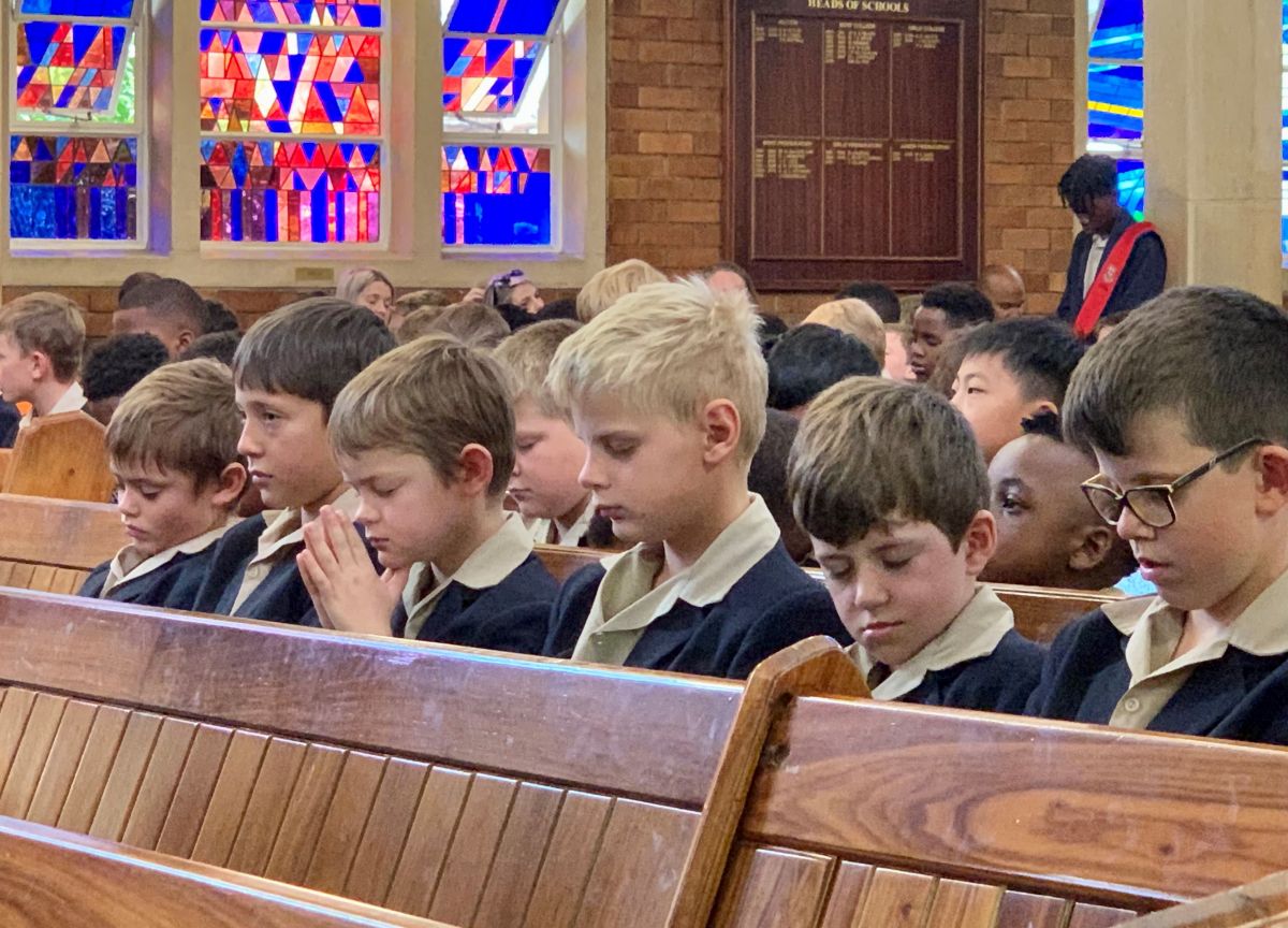 Induction praying boys