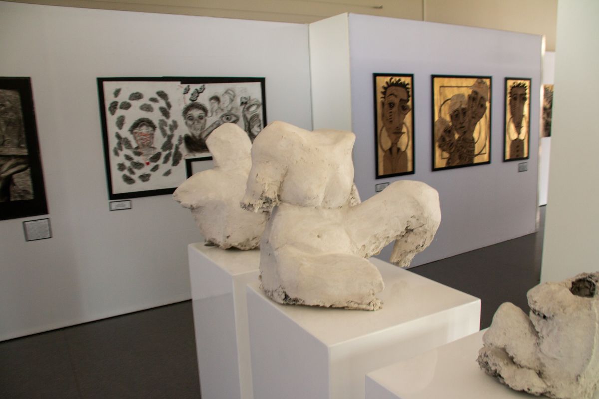 Art exhibition (40)