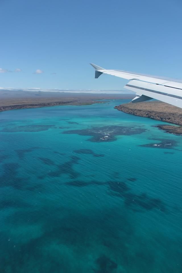 Galapagos plane