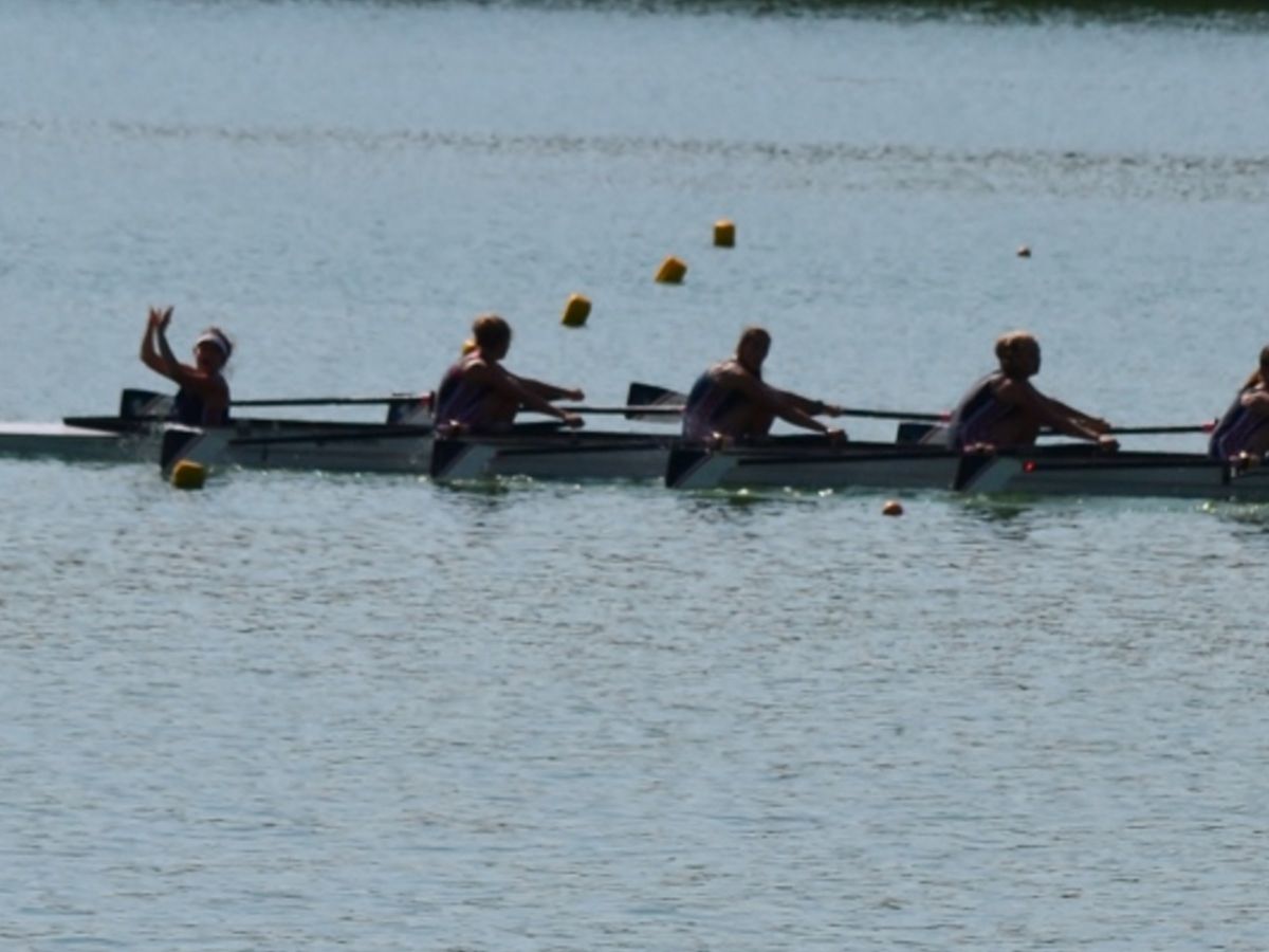 U15 quad crossing the line (1024x399)