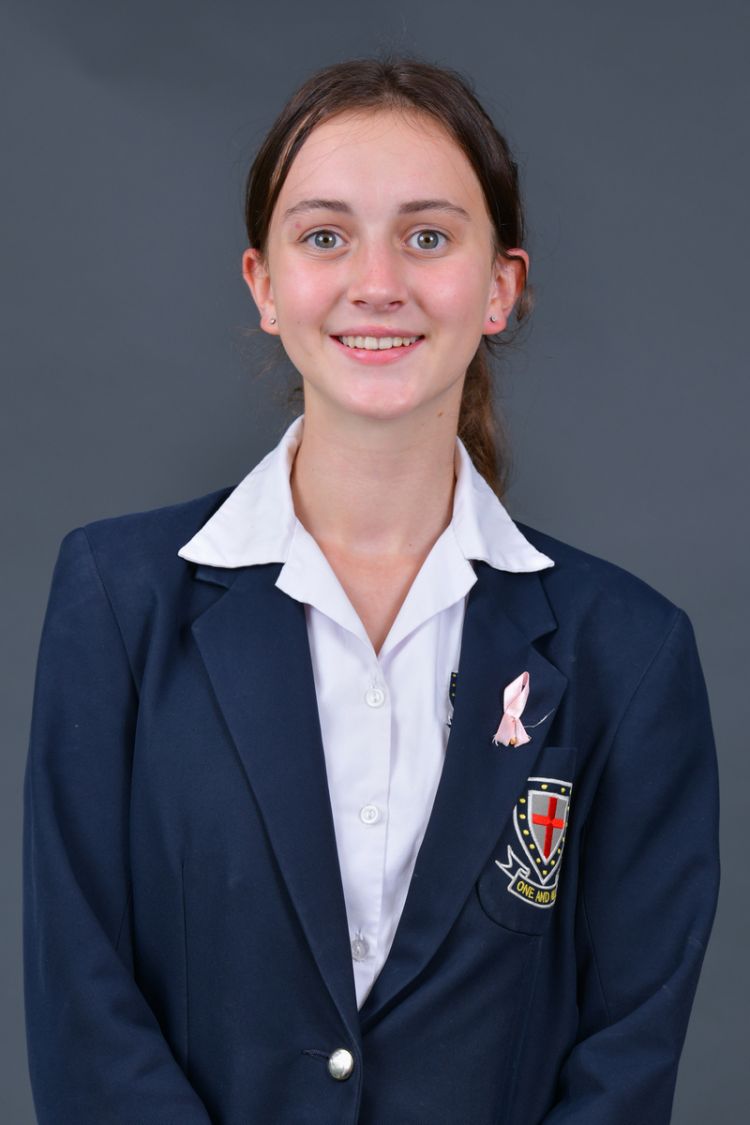Alexandra Dowdle