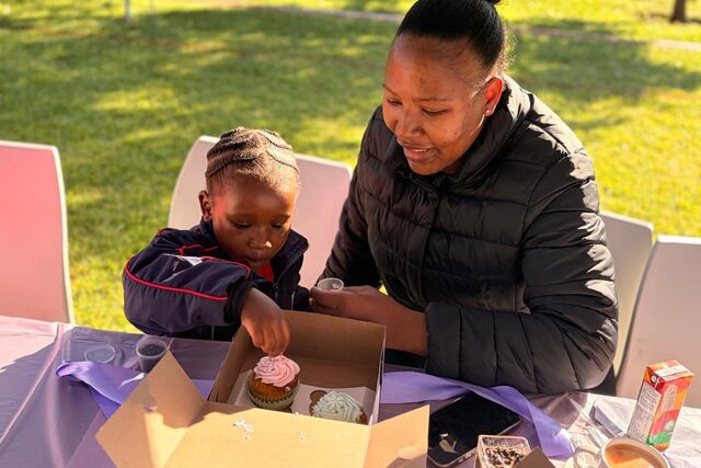 Grade RRR Mother's Day - A Morning of Love and Growing Together