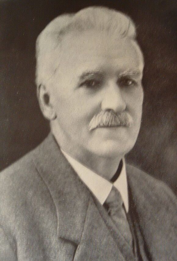 WILLIAM Mountstephens 02