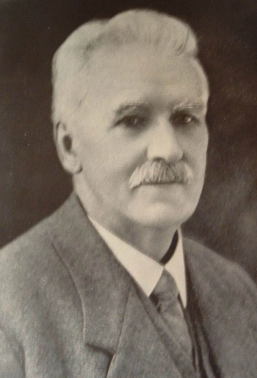 WILLIAM Mountstephens 02