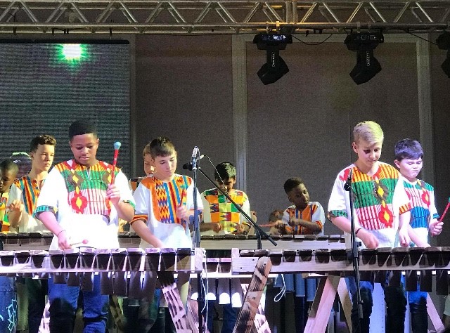 Band_playing