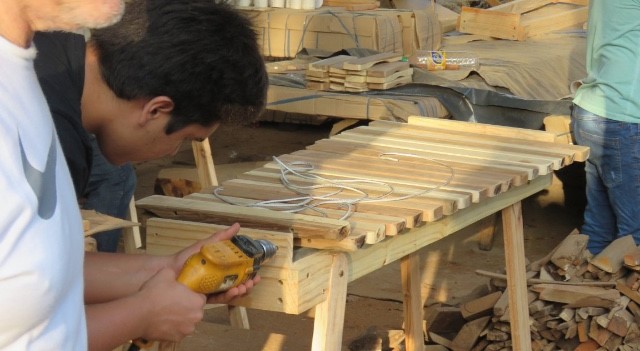 Locals_working_2