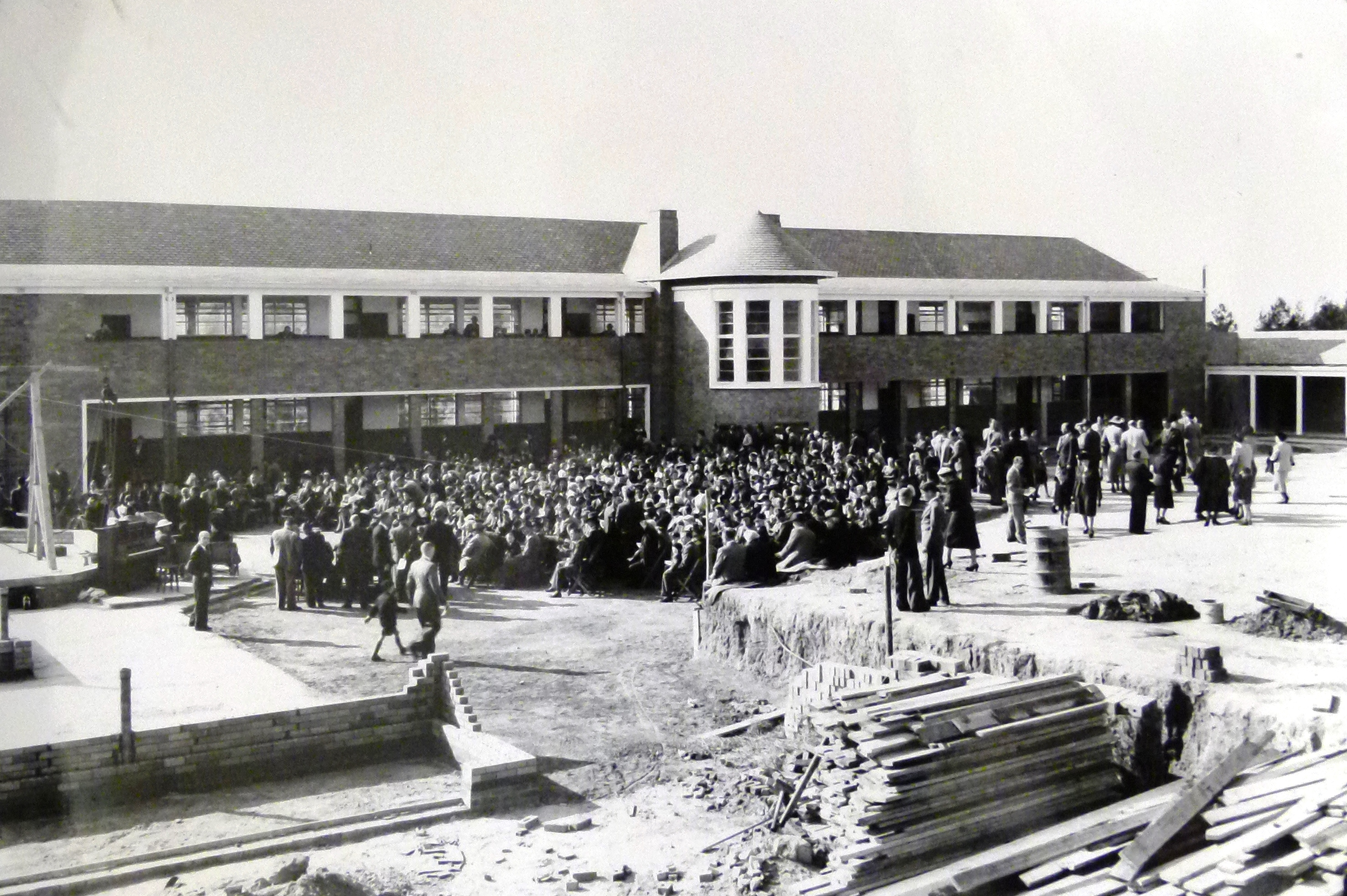 1953_Official_opening_8