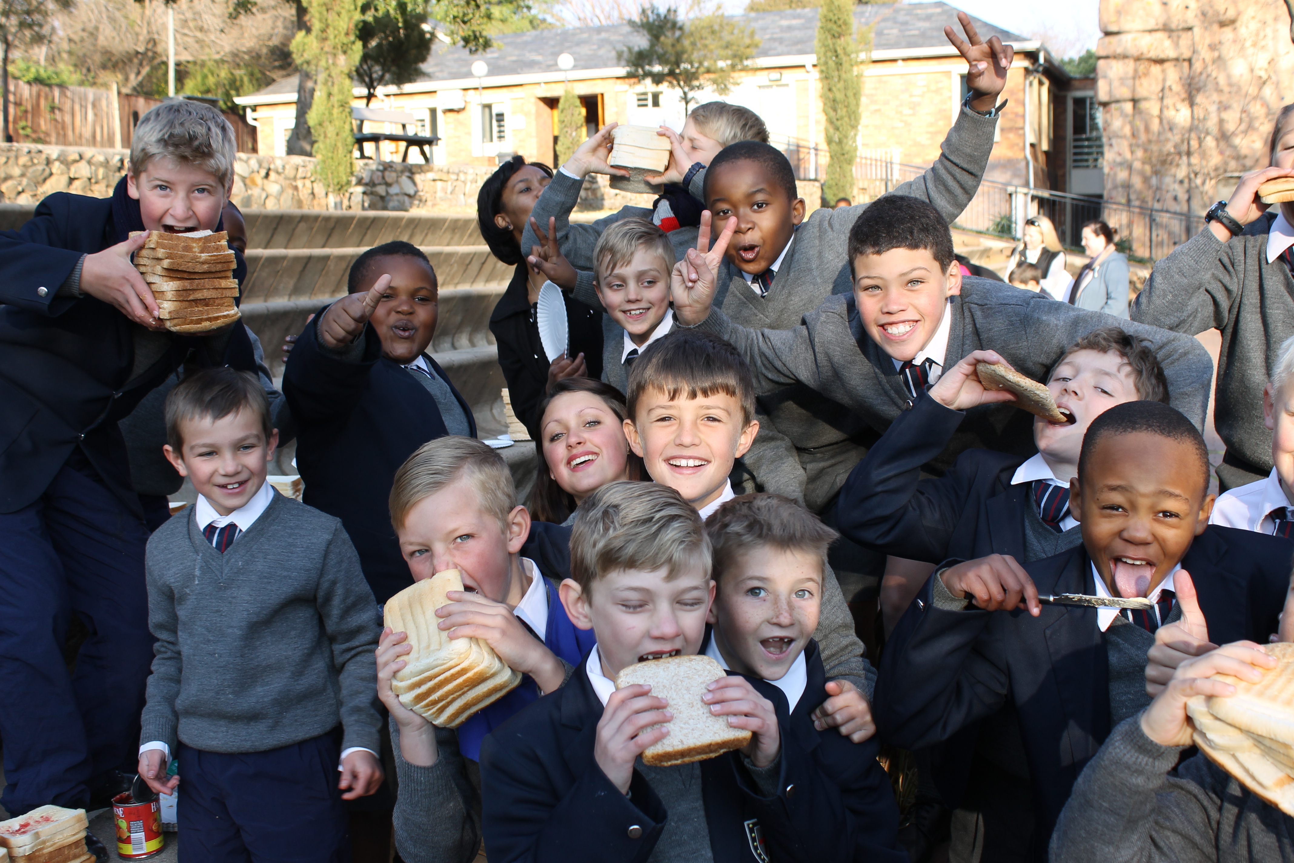 Art cluster and mandela sammies 092