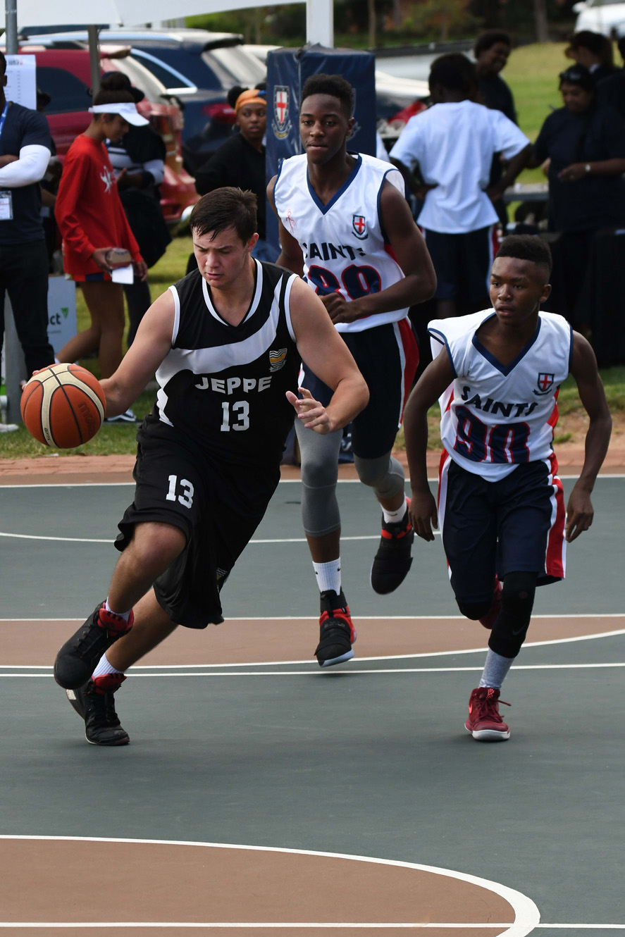 Saints sportsfest 8618