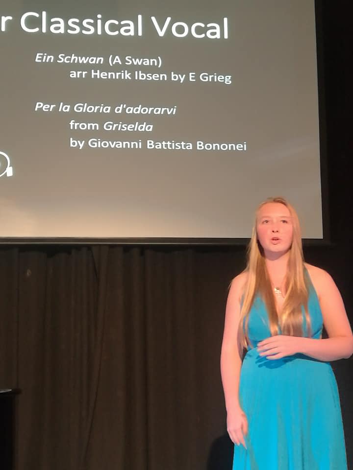 19225687 10203674101489015 7458844559114614031 n