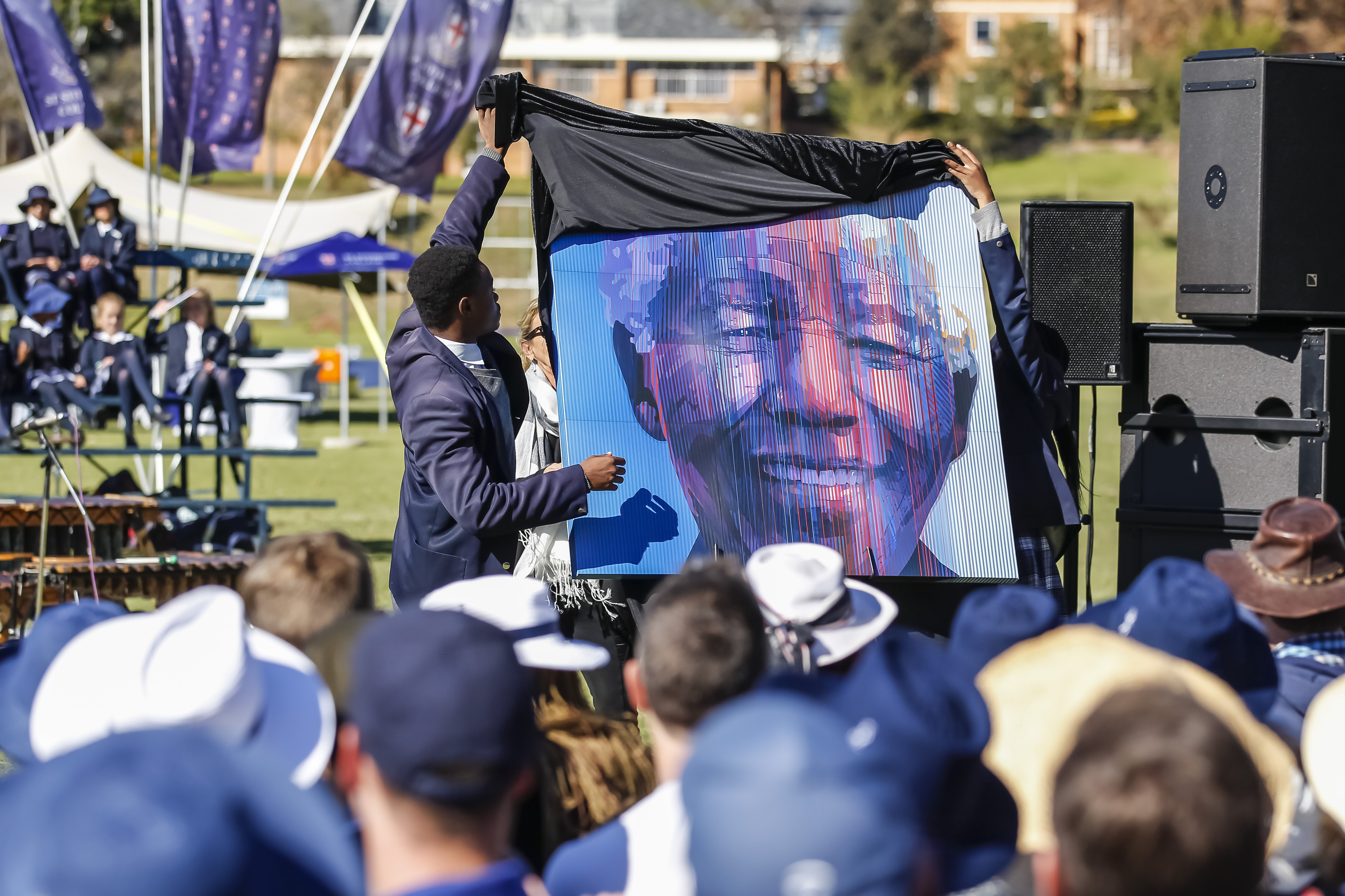 Unveiling of the portrait
