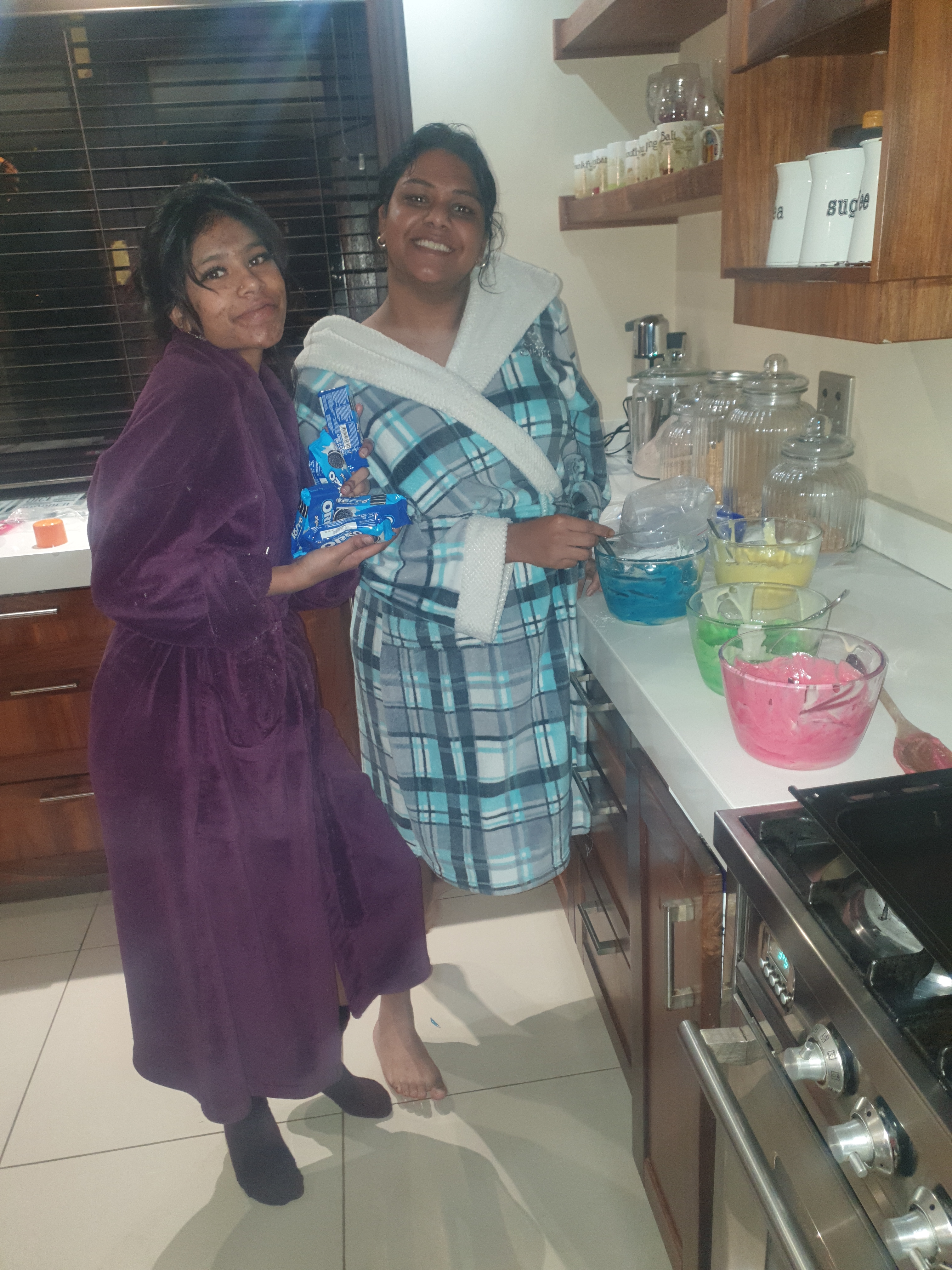 Dhenhira pillay