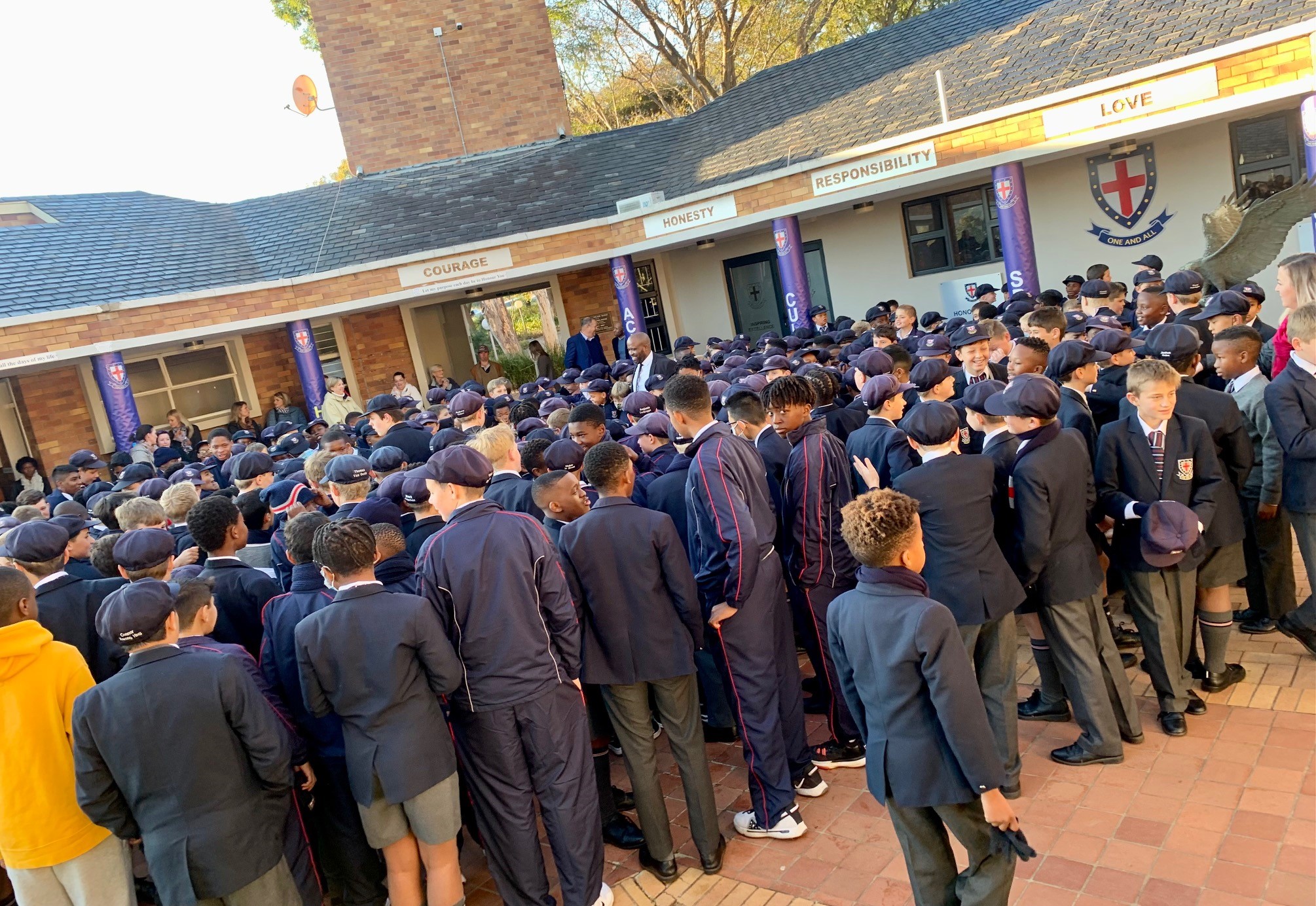 Sm and students in warren quad