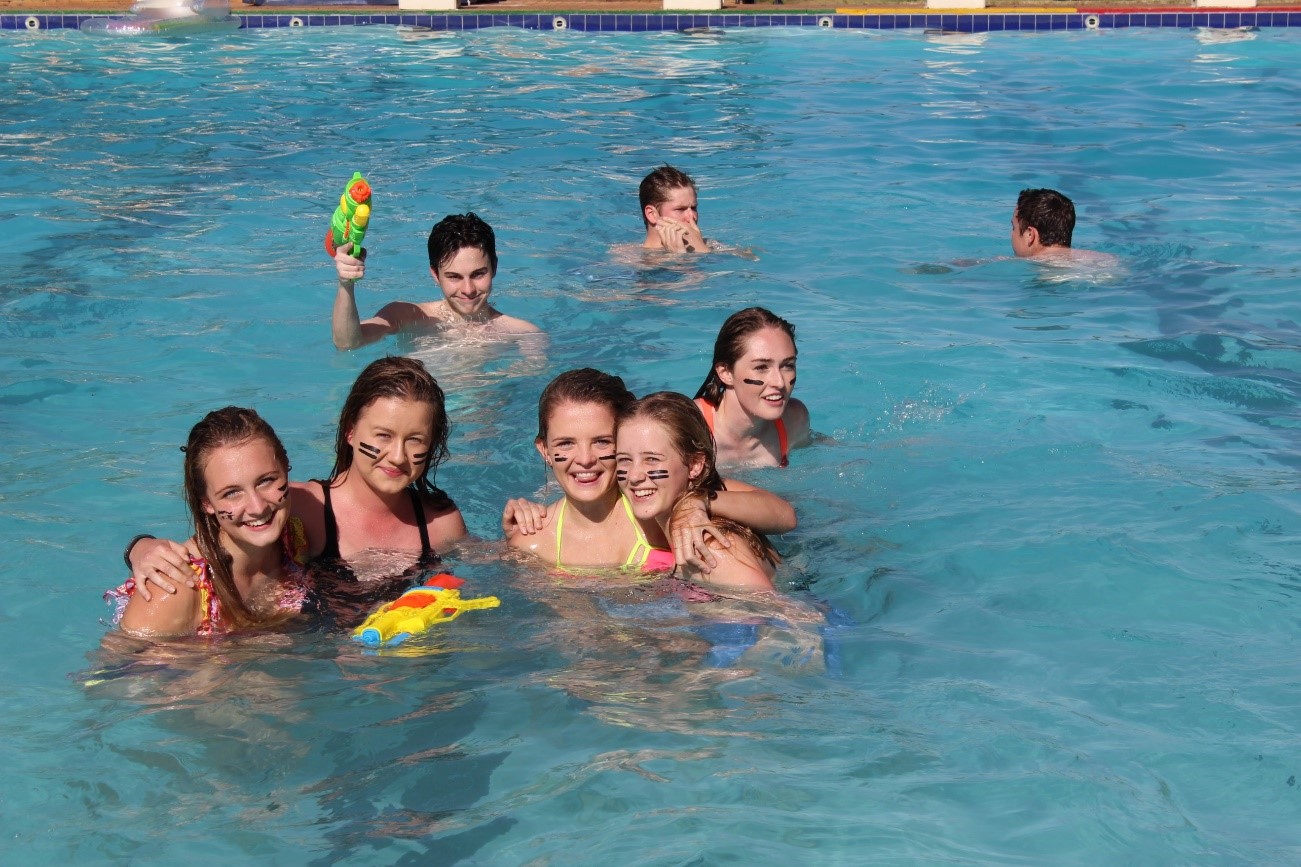 matric_pool_party_5